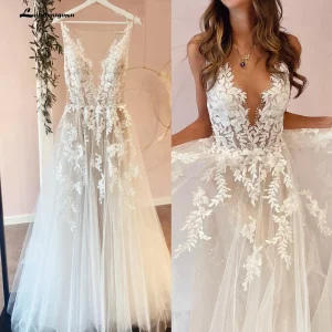 Sexy A-Line Backless Wedding Dress Customized Lace Applique Beaded Off White Tulle